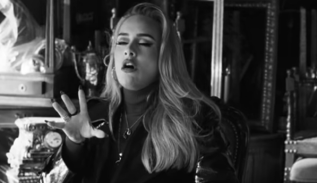 Easy On Me: Το video clip για το νέο τραγούδι της Adele