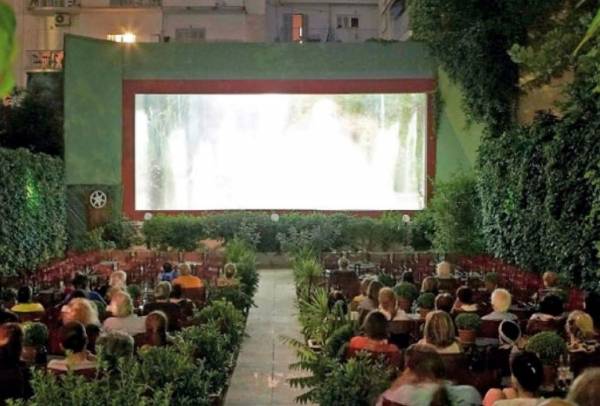 Τα 10 ωραιότερα θερινά σινεμά της Αθήνας (και 3 που περιμένουμε με αγωνία να ανοίξουν)