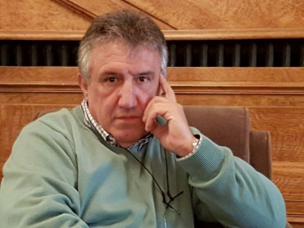 Γιώργος Λακόπουλος: Γιατί η τριάδα του ΛΑΟΣ ρυμουλκεί στα δεξιά τον Μητσοτάκη