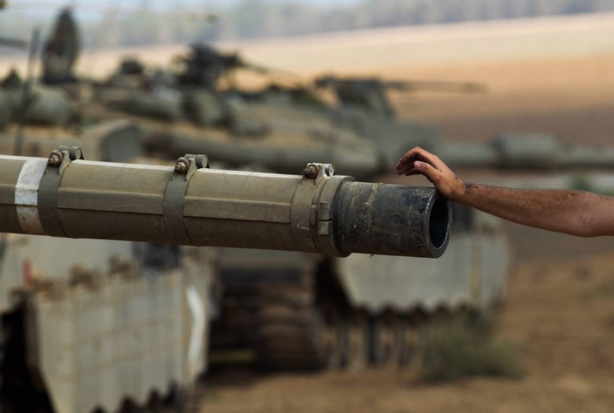 Γάζα: Ισραηλινά άρματα μάχης βομβάρδισαν θέσεις της Χαμάς