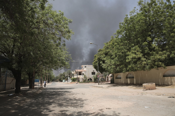 Σουδάν: Ώρες αγωνίας για τους Έλληνες εγκλωβισμένους - Μαίνονται οι μάχες