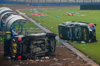 Ινδονησία: Πάνω από 125 νεκροί μετά το ποδοπάτημα - Η μεγαλύτερη τραγωδία σε γήπεδο