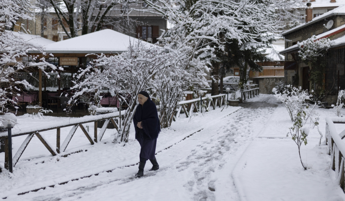 Καιρός: Χιόνια στο 12% της Ελλάδας - Οι προβλέψεις για πολική εισβολή και οι χάρτες