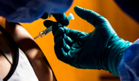 Κορονοϊός: Το 80% των Αμερικανών ηλικίας 12 ετών και άνω έχει λάβει τουλάχιστον μια δόση εμβολίου