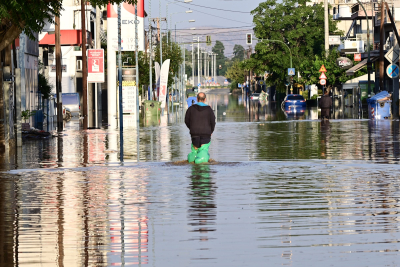 Πέφτει η στάθμη του Πηνειού – Αποφεύγεται ο κίνδυνος να πλημμυρίσει η πόλη της Λάρισας