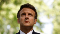 Γαλλία: Πολιτικοί μετασεισμοί από την ήττα Μακρόν - Η επόμενη μέρα