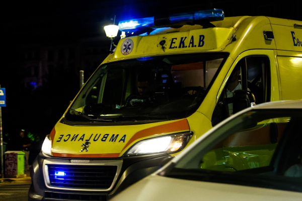 Θεσσαλονίκη: Σε σοβαρή κατάσταση 19χρονος που έπεσε από τον τρίτο όροφο πολυκατοικίας