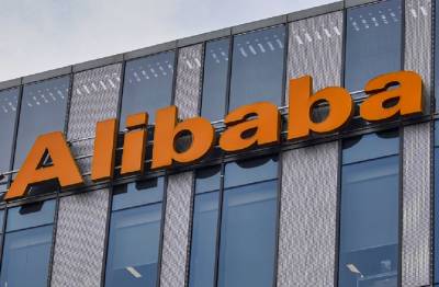 Οι ΗΠΑ βάζουν στο «μάτι» Alibaba και Tencent - Γιατί μπορεί να μπουν σε «μαύρη λίστα»