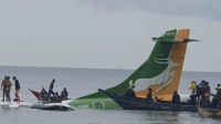 Τανζανία: Συνετρίβη αεροπλάνο σε λίμνη - Εικόνες που κόβουν την ανάσα