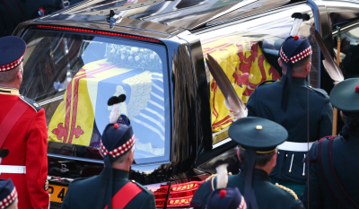 Bασίλισσα Ελισάβετ: Χωρίς μεγάλες τσάντες και κάμερες όσοι βρεθούν στο λαϊκό προσκύνημα