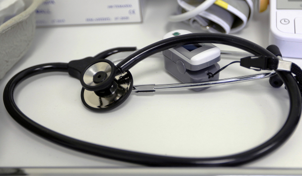 Ηράκλειο: Συνελήφθη 50χρονος γιατρός μετά από καταγγελία για ασέλγεια σε 18χρονο