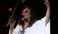 Ελένη Βιτάλη: Εκτάκτως στο νοσοκομείο - Διέκοψε τη συναυλία στη Ρόδο