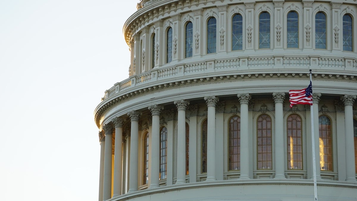 Χάος στις ΗΠΑ με το χρέος – Φόβοι για στάση πληρωμών, κρίσιμη συνεδρίαση στο Κογκρέσο