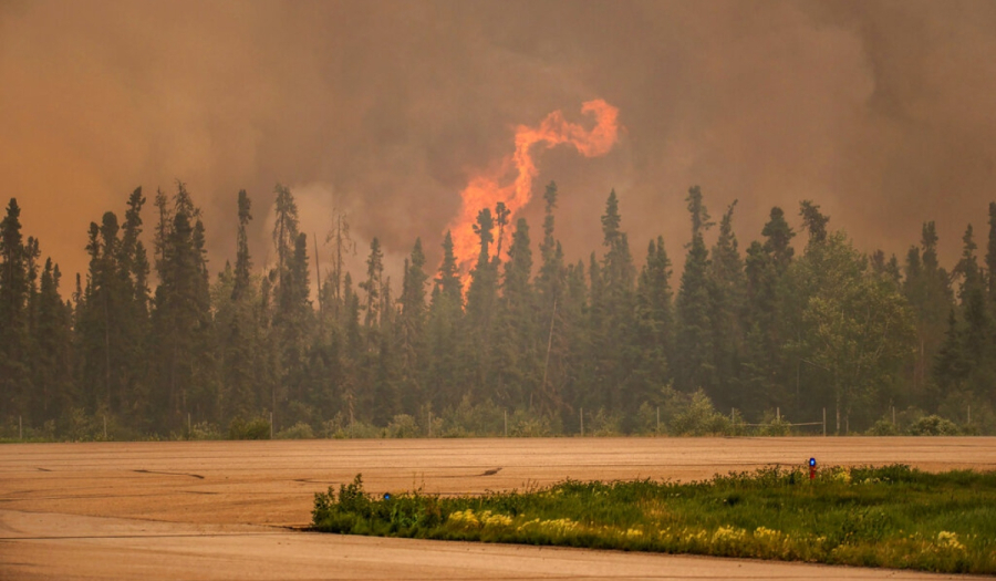 Πυρκαγιές στον Καναδά: Εντολή σε άλλους 36.000 κατοίκους να είναι έτοιμοι να φύγουν