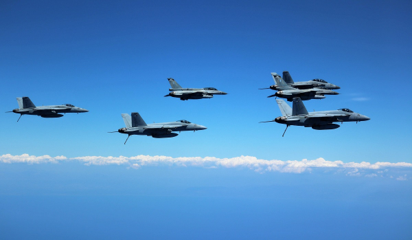 Διαψεύδει το ΥΠΕΘΑ την Άγκυρα για τους ισχυρισμούς περί «παρενόχλησης» τουρκικών F-16