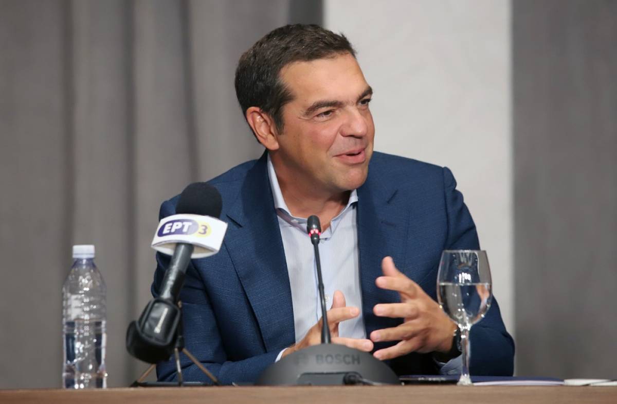 Τσίπρας: «Ο κ. Μητσοτάκης βλέπει εδώ και 14 μήνες την υπουργό του να βλάπτει ανεπανόρθωτα τον Πολιτισμό στη χώρα μας»