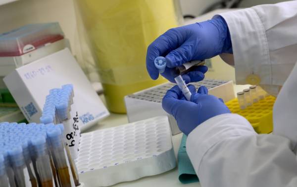 ΗΠΑ: Δοκιμή εμβολίου του κορονοϊού σε 30.000 εθελοντές