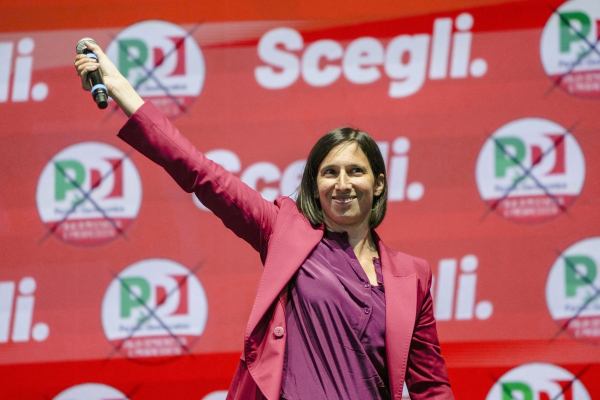 Ιταλία: Η Έλι Σλάιν, η πρώτη γυναίκα που εκλέγεται γραμματέας του Δημοκρατικού Κόμματος