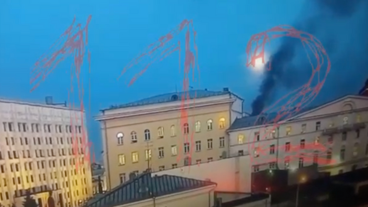 Ρωσία: Υπό έλεγχο η φωτιά σε κτήριο του υπουργείου Άμυνας στη Μόσχα (βίντεο)