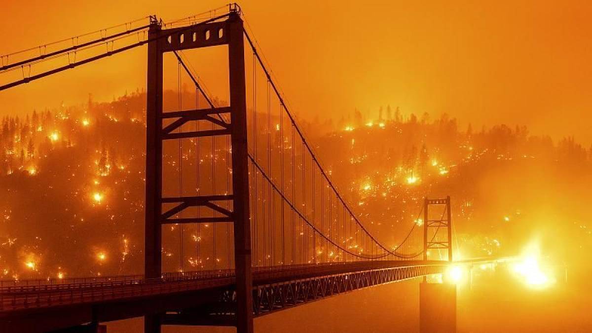 Φωτιές στην Καλιφόρνια: Εικόνες αποκάλυψης στο Σαν Φρανσίσκο