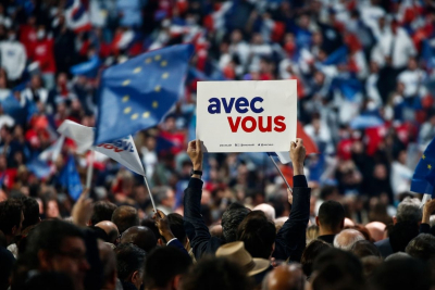 Εκλογές στη Γαλλία: Ποιοι στηρίζουν Μακρόν και ποιοι Λεπέν στις 24 Απριλίου