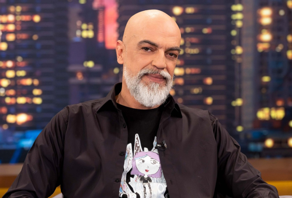Δημήτρης Χαβρές - The 2Night Show: Κάνω 11 διαφορετικούς χαρακτήρες στο LOL, ακολουθεί κι ένας ακόμη