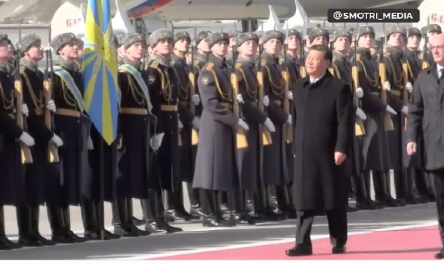 Συμβολική επίσκεψη Σι Τζινπίνγκ στη Μόσχα μετά από 4 χρόνια (βίντεο)
