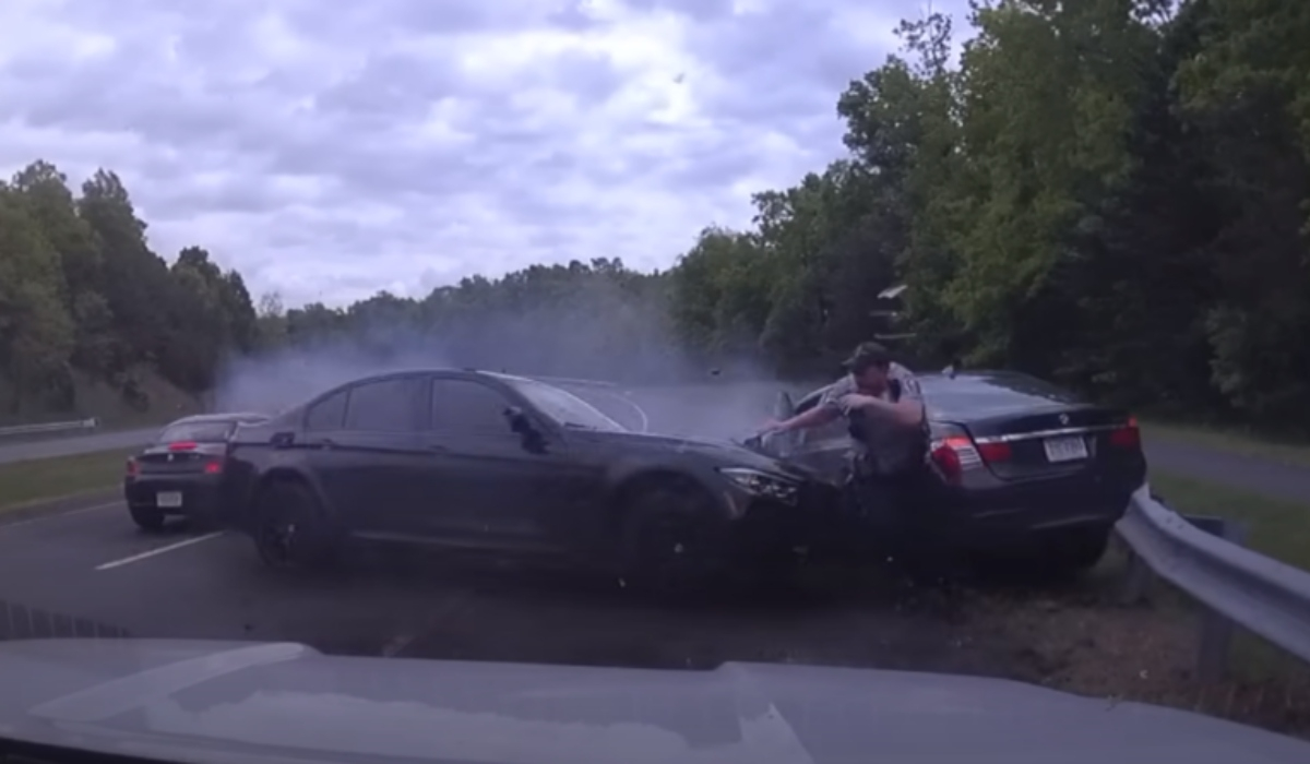 Απίστευτο βίντεο από τροχαίο: Ανεξέλεγκτο αυτοκίνητο καταλήγει πάνω σε αστυνομικό