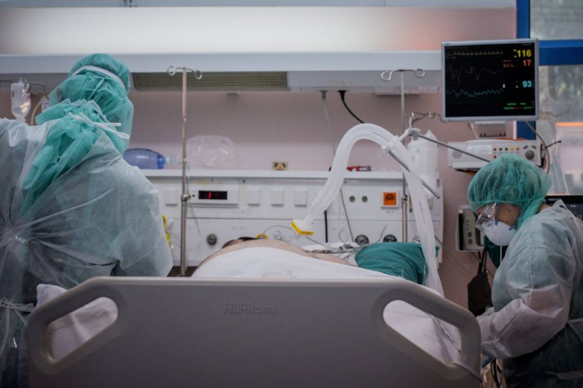 Κορονοϊός: Χορήγησαν πλάσμα ιαθέντων σε 16 ασθενείς - Τα αποτελέσματα
