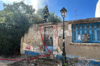 Φωτιά σε εγκαταλελειμμένο οίκημα στη Θεσσαλονίκη