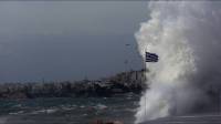 Καταιγίδα και ισχυροί νοτιάδες σαρώνουν την Αττική - Ο καιρός σήμερα