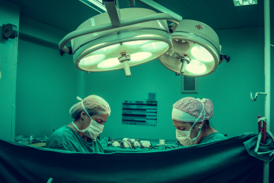 Οι σοβαρές χειρουργικές επεμβάσεις μειώνουν τη γνωστική λειτουργία - Δείτε πόσο
