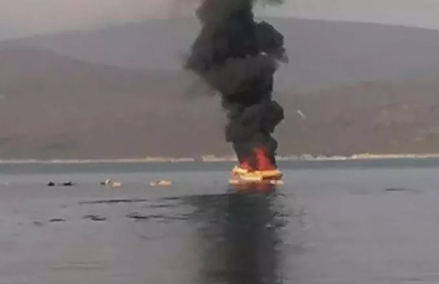 Φωτιά σε σκάφος στο Μαρμάρι – Ένας τραυματίας