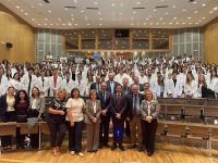 H τελετή της «Λευκής Ποδιάς» στην Ιατρική σχολή της Αθήνας για τους μελλοντικούς γιατρούς της χώρας μας