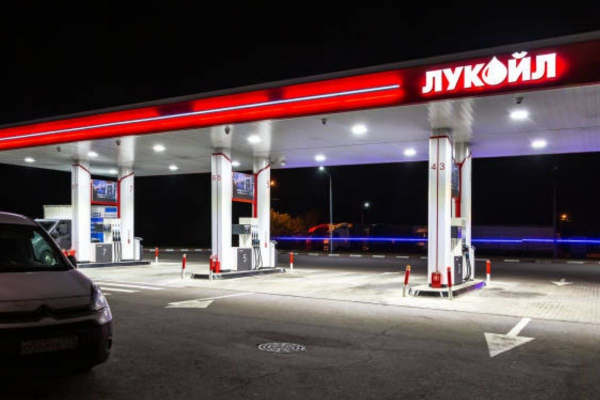 Ουκρανία: Η ρωσική πετρελαϊκή Lukoil ζητά να τερματιστεί ο πόλεμος