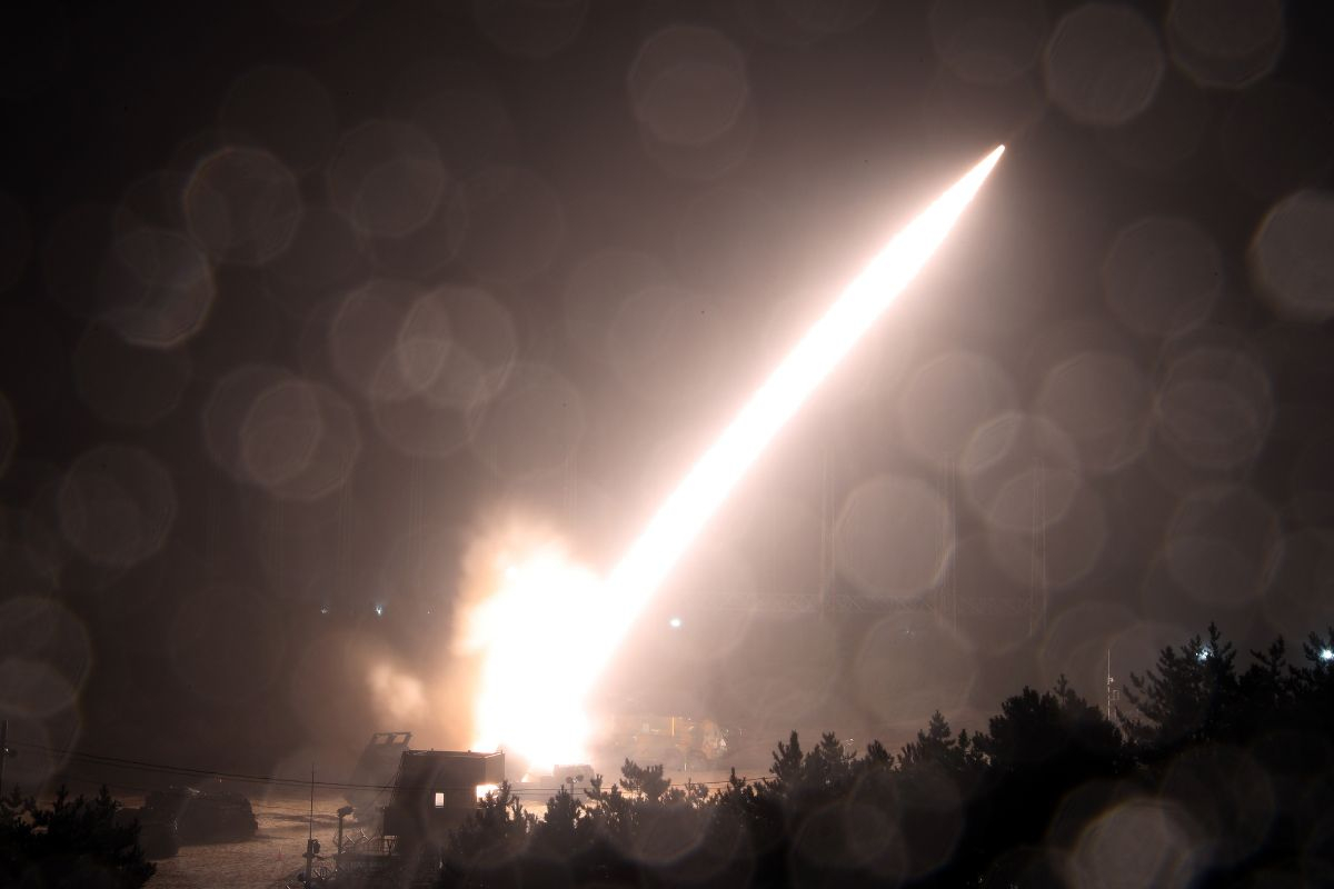 Μυρίζει μπαρούτι: ΗΠΑ - Νότια Κορέα εκτόξευσαν 4 πυραύλους ως απάντηση στη Βόρεια Κορέα