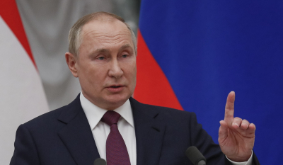 Εντολή Πούτιν να «κόψει» τους δημοσιογράφους