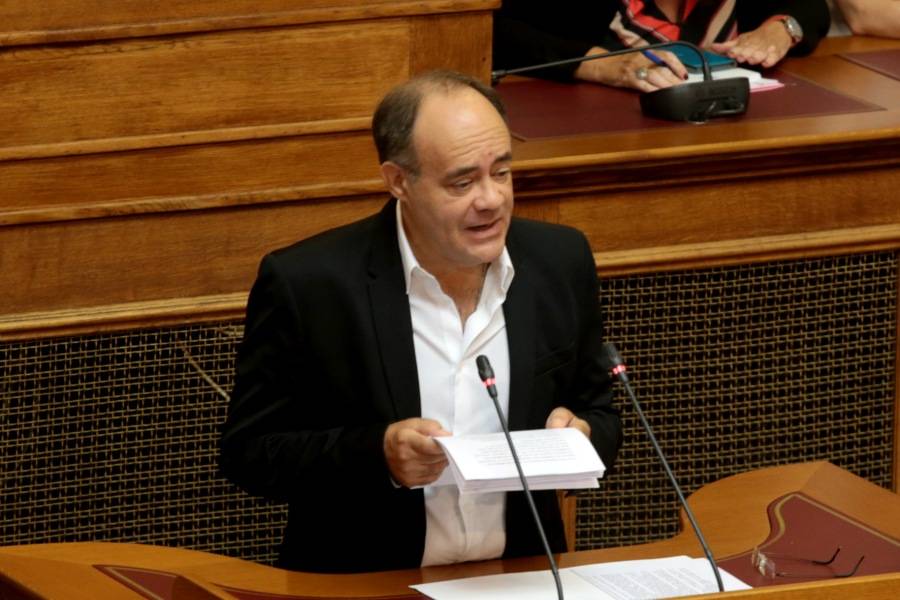 Μιχαηλίδης: Δέχτηκα απρόκλητη επίθεση από τα ΜΑΤ, καταγγέλλει ο βουλευτής του ΣΥΡΙΖΑ