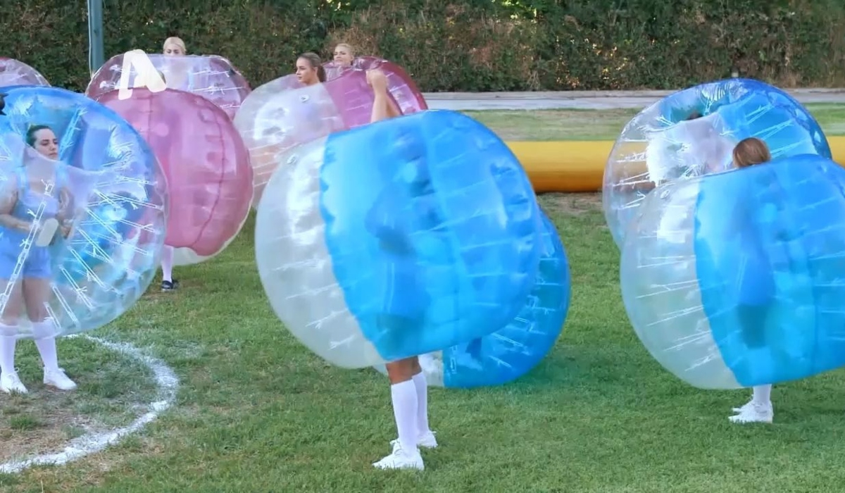 Bachelor: Τα κορίτσια παίζουν bubble soccer και βγάζουν νέο σύνθημα στον Αλέξη