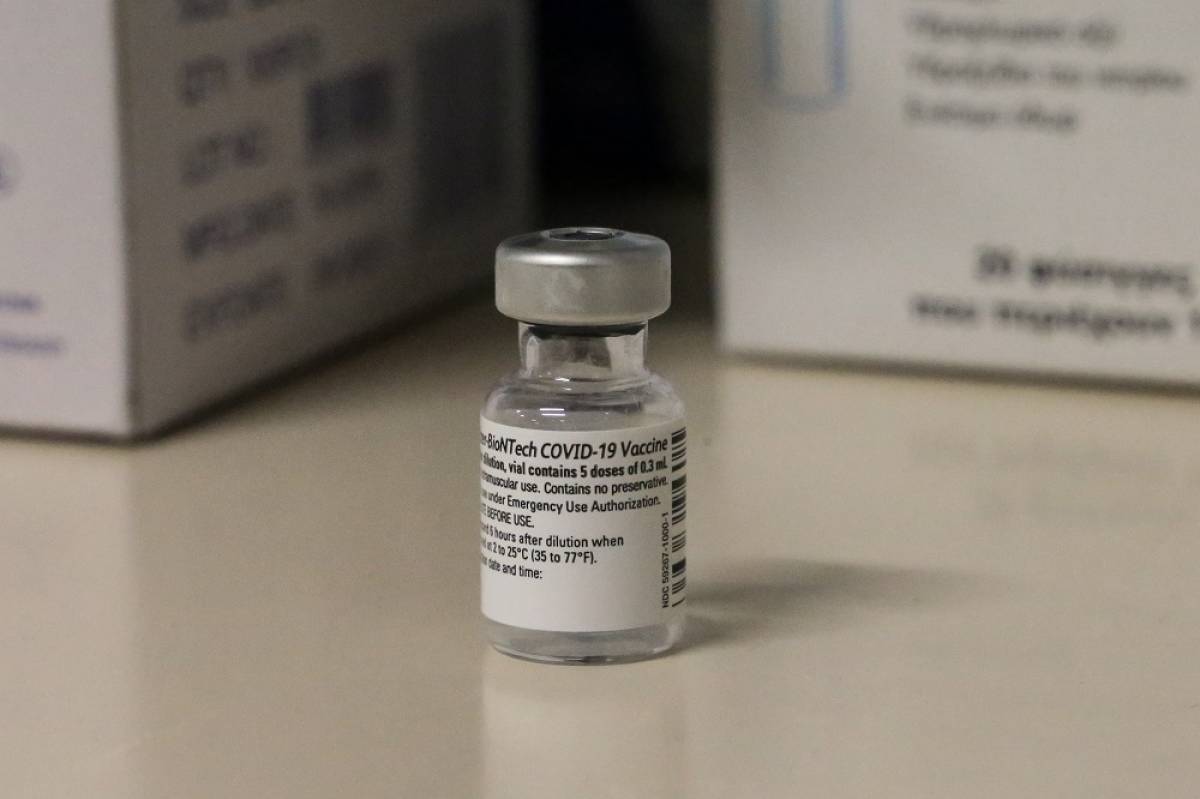 Εμβόλιο κορονοϊού: Τι πρέπει να ξέρουν όσοι έχουν ΧΑΠ, άσθμα ή κάνουν χημειοθεραπεία