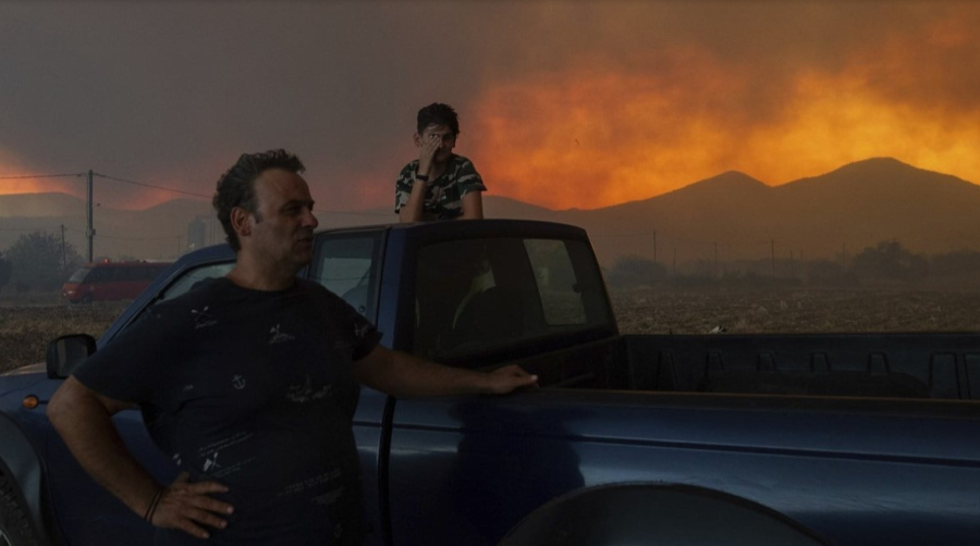 Κομισιόν για φωτιές: Ελλάδα, δεν είσαι μόνη - Συνεχίζουμε να σε βοηθάμε