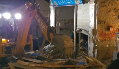 Καστοριά: Χωρίς τις αισθήσεις του ανασύρθηκε ο άνδρας που καταπλακώθηκε από κτήριο