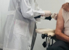 Βραζιλία: Έρευνες για εμβολιασμούς ηλικιωμένων με κενές σύριγγες
