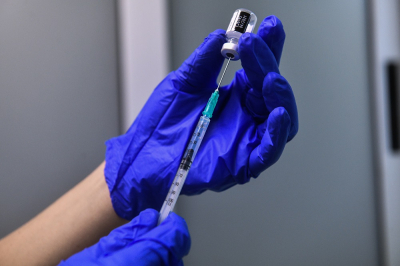Η «Μήδεια» απειλεί να πλήξει καίρια τη διαδικασία των εμβολιασμών
