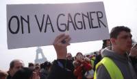 Συσπείρωση δυνάμεων στη Γαλλία για την αντιμετώπιση των «κίτρινων γιλέκων»