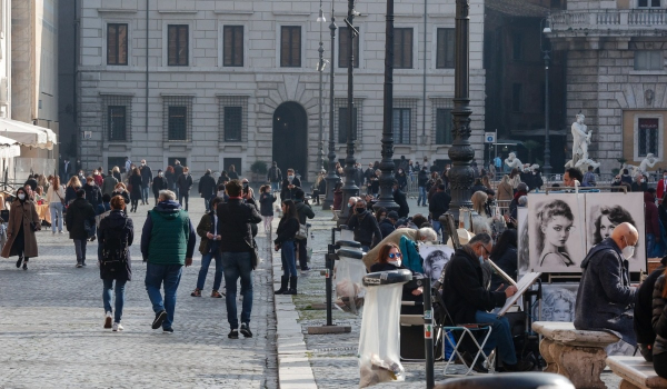 Ιταλία: 10.544 κρούσματα σήμερα και 48 νεκροί