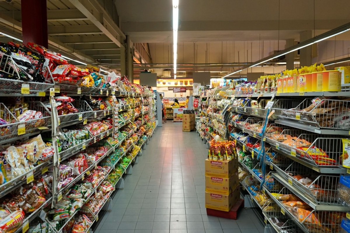 Σούπερ μάρκετ: Κόβουν προσφορές και εκπτώσεις - Νέες αυξήσεις στα προϊόντα