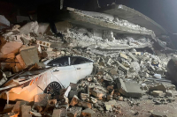 «Ξύπνησαν» μνήμες από τον σεισμό του &#039;99 στην Τουρκία: Πάνω από 600 νεκροί - Έκκληση για βοήθεια