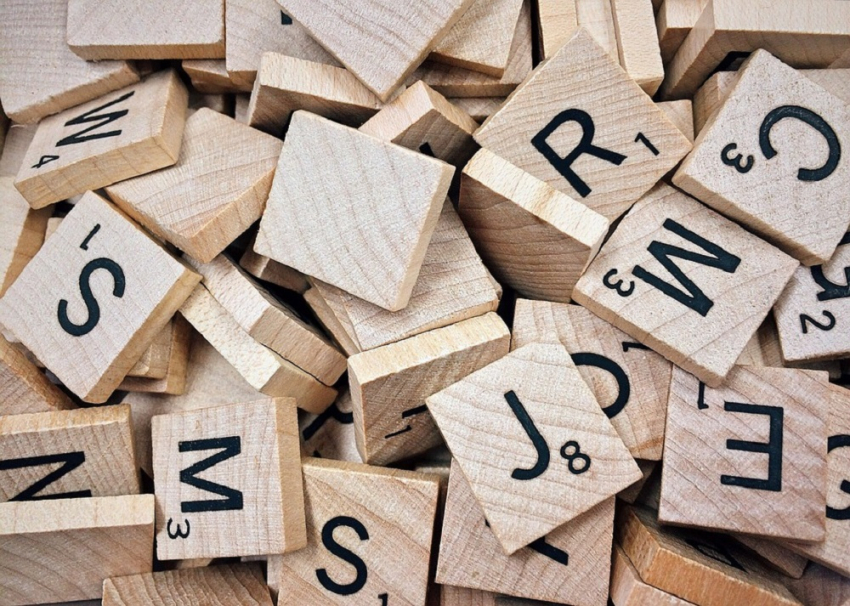 Scrabble: Ξέσπασε «πόλεμος» για τις απαγορευμένες λέξεις του παιχνιδιού