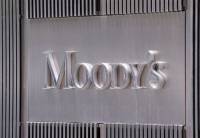 Moody’s για ελληνική οικονομία: Προσωρινό το σοκ από τον κορονοϊό